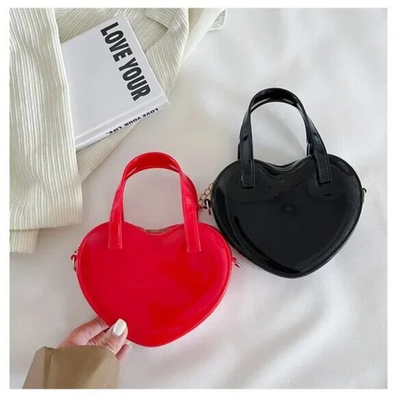 NEW BLACK JELLY HEART CROSSOVER BAG - Picture 3 of 5